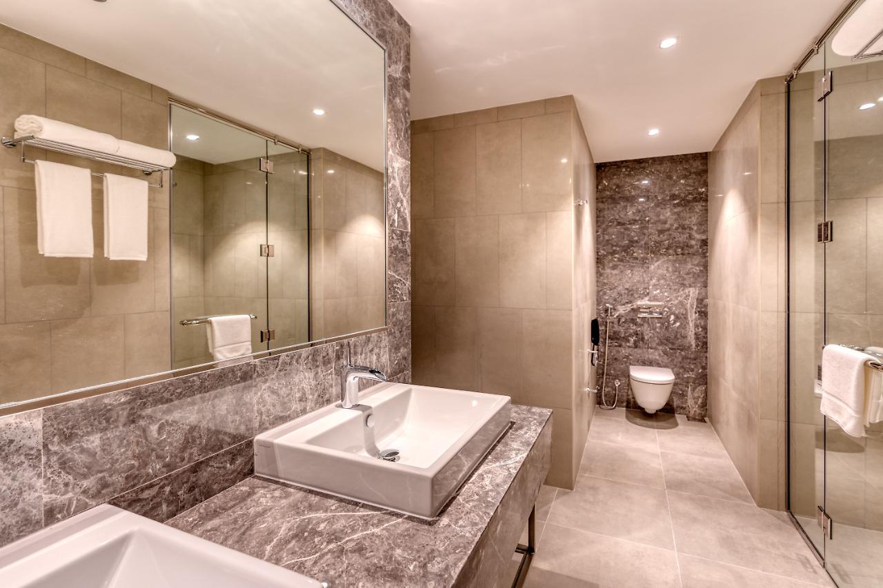 The First Collection Dubai Jumeirah Village Circle, A Tribute Portfolio Hotel By Marriott Exterior foto Bathroom