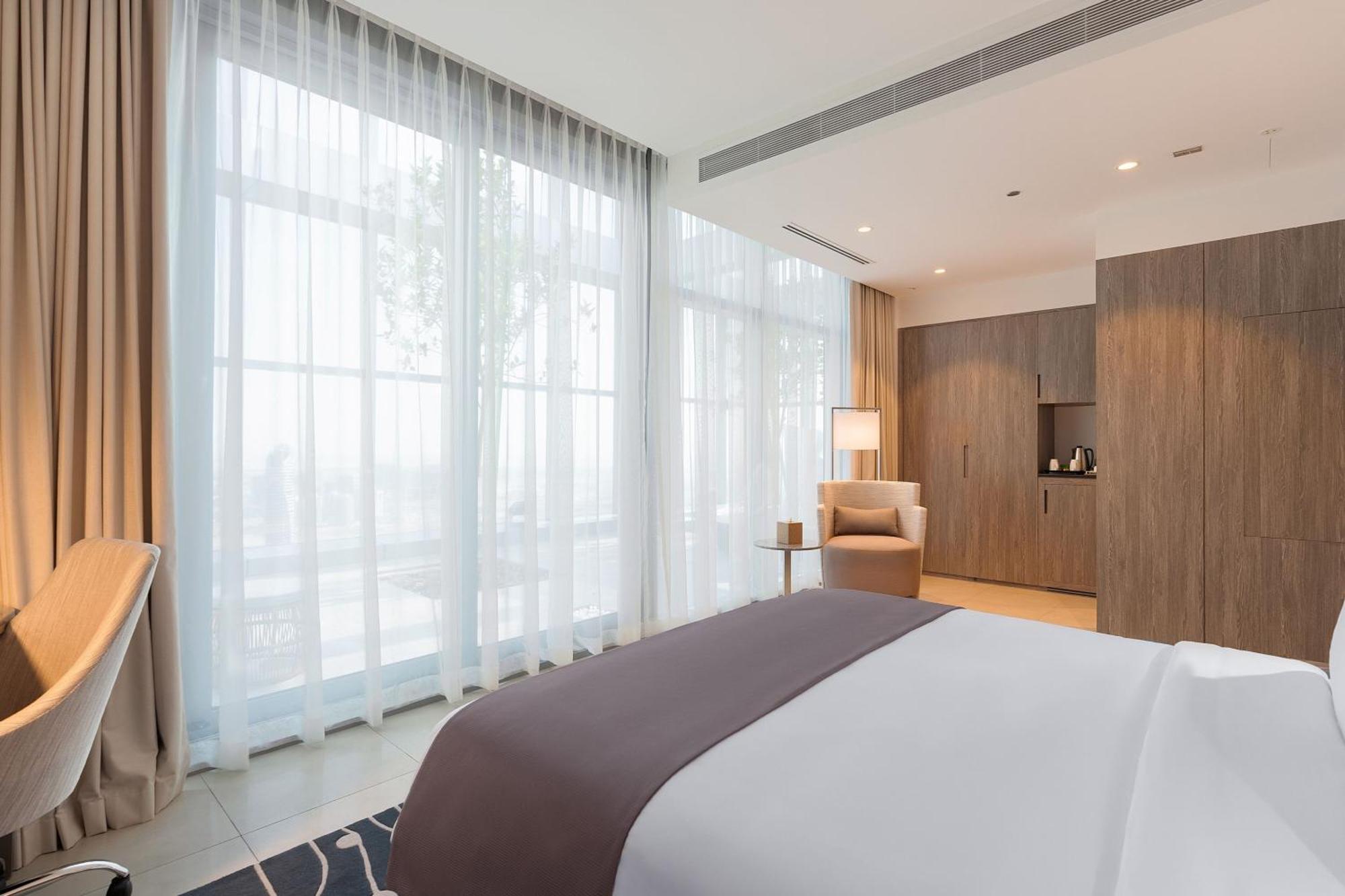 The First Collection Dubai Jumeirah Village Circle, A Tribute Portfolio Hotel By Marriott Exterior foto Room view
